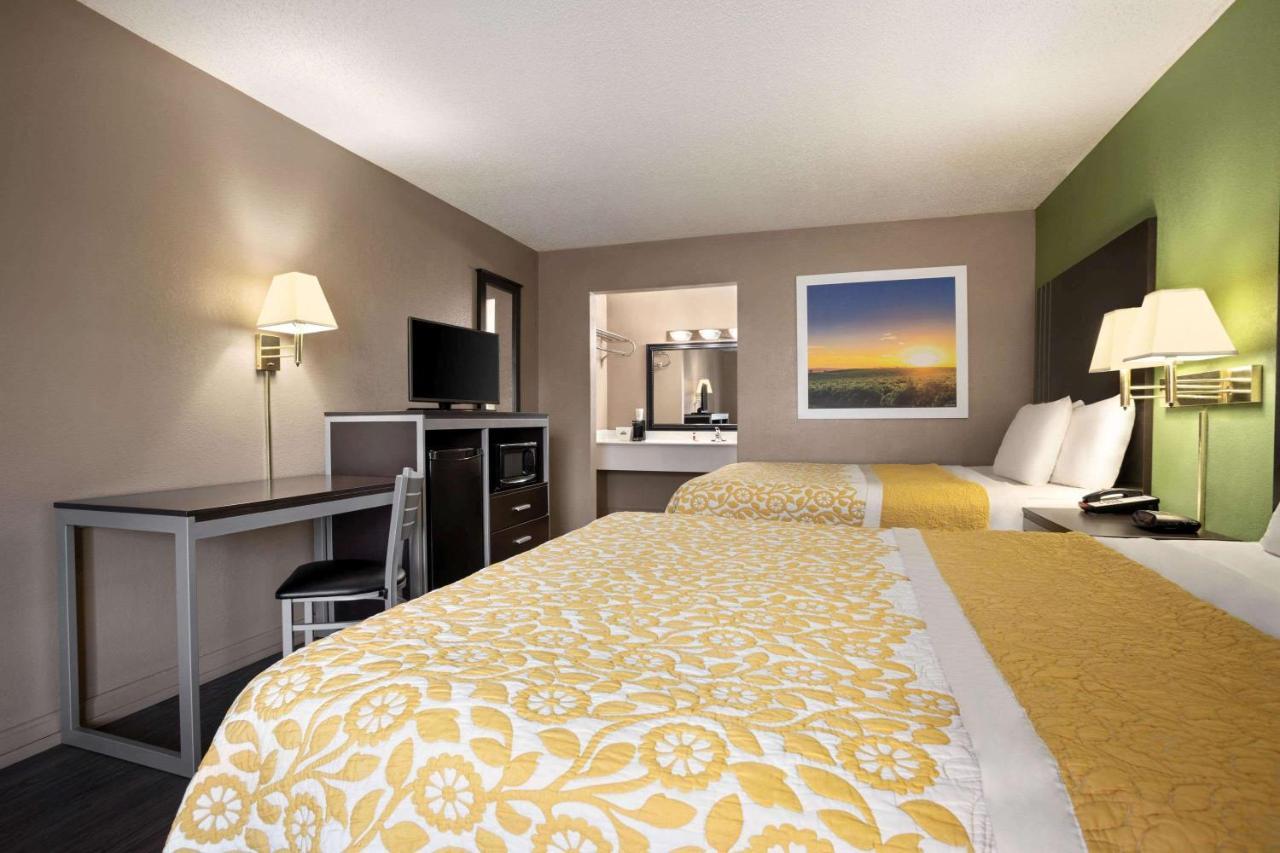Days Inn By Wyndham Hardeeville/ I-95 State Line Zewnętrze zdjęcie