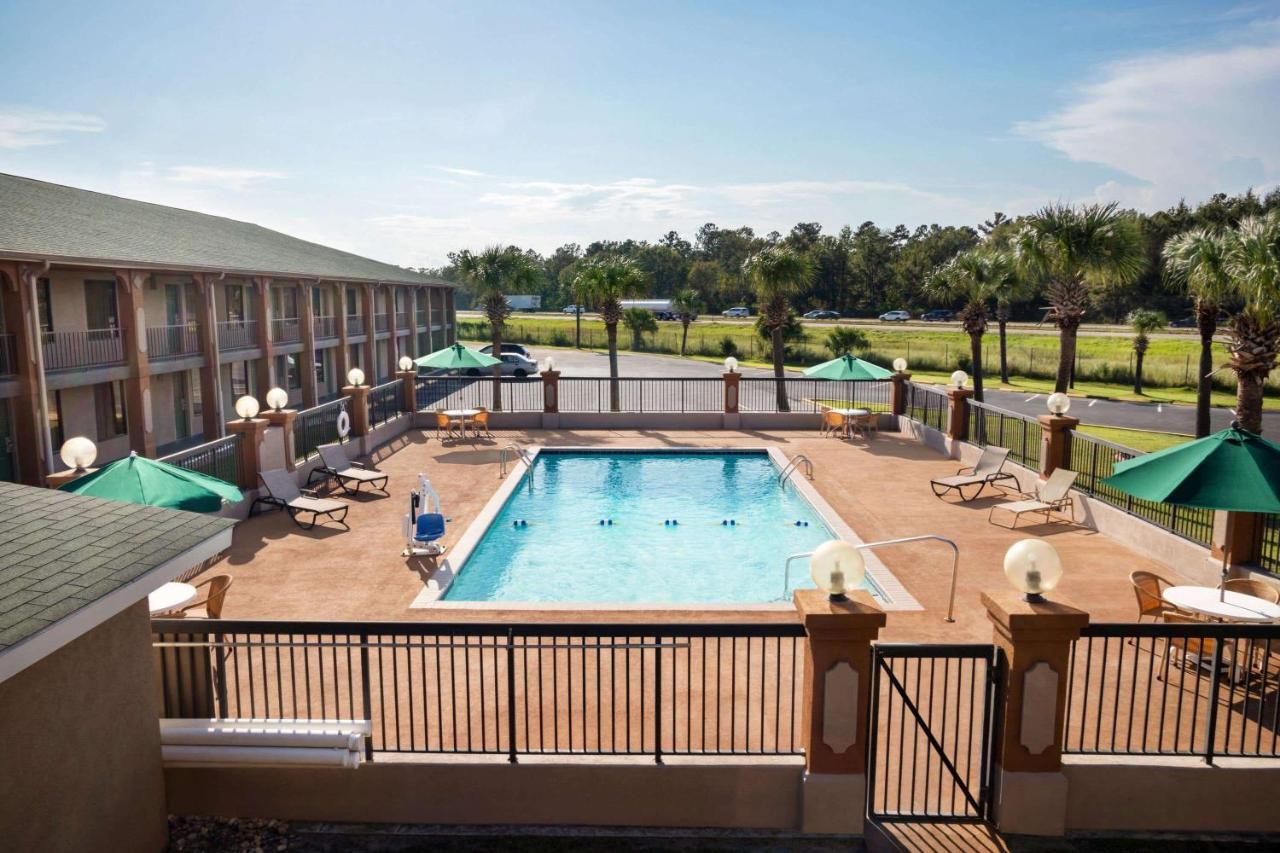 Days Inn By Wyndham Hardeeville/ I-95 State Line Zewnętrze zdjęcie