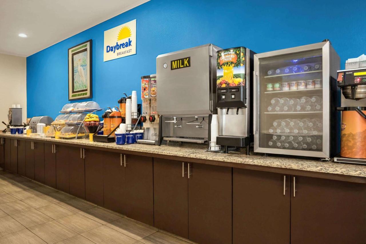 Days Inn By Wyndham Hardeeville/ I-95 State Line Zewnętrze zdjęcie