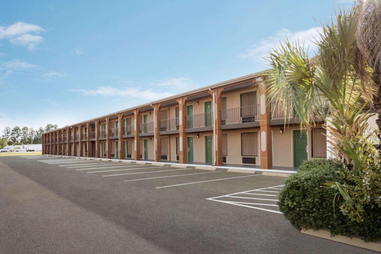 Days Inn By Wyndham Hardeeville/ I-95 State Line Zewnętrze zdjęcie