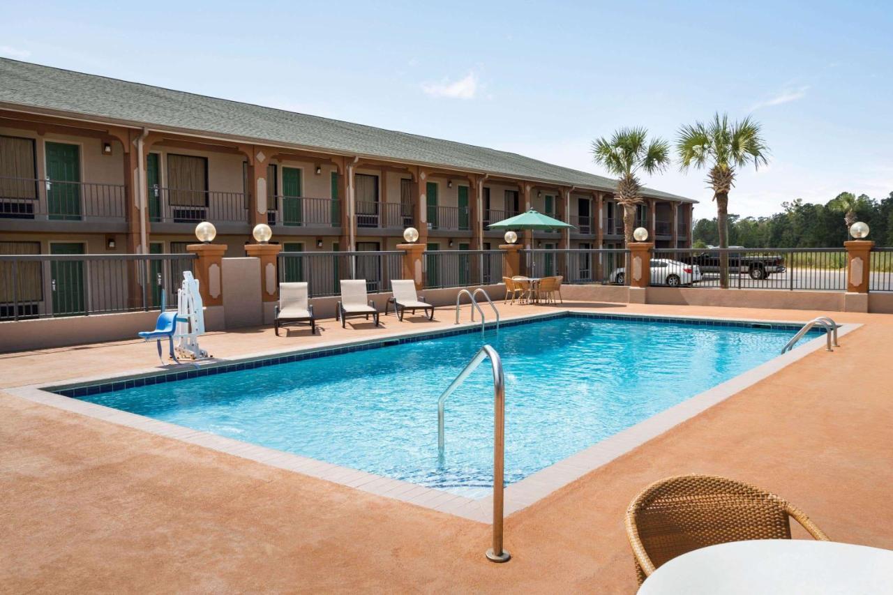 Days Inn By Wyndham Hardeeville/ I-95 State Line Zewnętrze zdjęcie